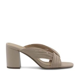 Adrienne Vittadini Annalee Block Heel Mule Sandals Cream Size 7.5